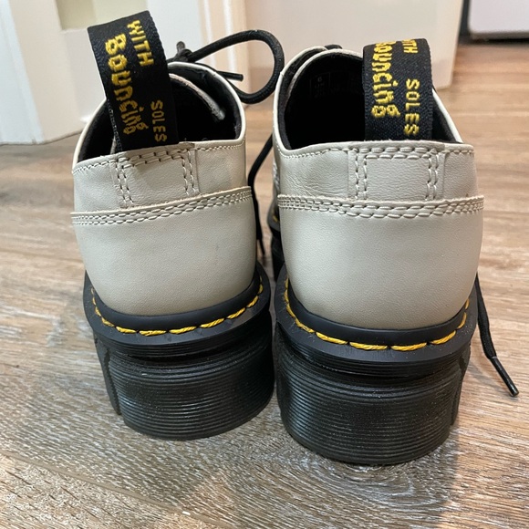 Dr. Marten Audrick Platform - Picture 7 of 8